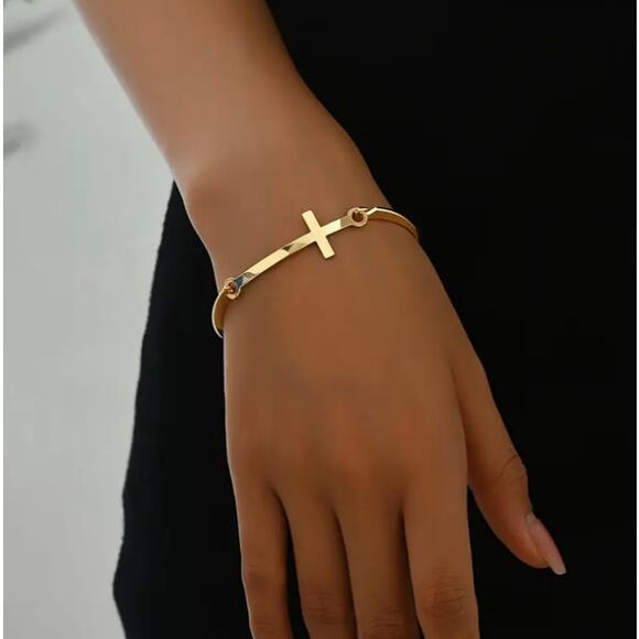 NEW - Gold Cross Bracelet, Minimalist Jewelry, Faith Jewelry - Picture 1 of 4